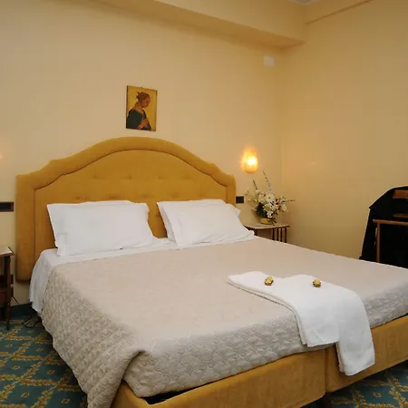 Hotel Grand Excelsior 4*