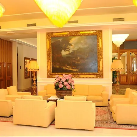 Grand Excelsior Hotel 4*